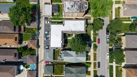 10518 South Artesian Avenue Chicago IL 60655