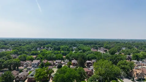 10518 South Artesian Avenue Chicago IL 60655