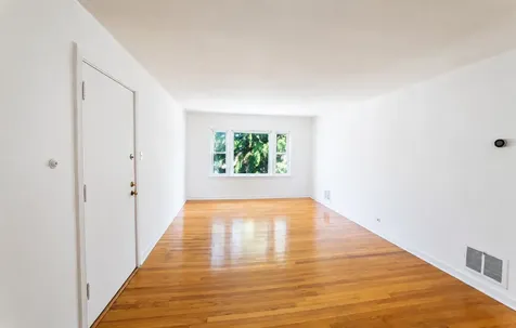 10518 South Artesian Avenue Chicago IL 60655