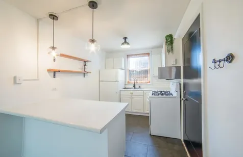 10518 South Artesian Avenue Chicago IL 60655