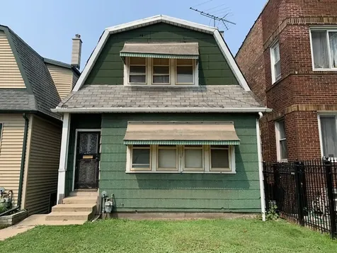 9726 South Avenue J Chicago IL 60617