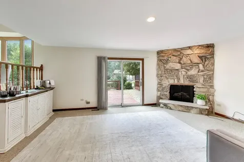 2620 North Phelps Avenue Arlington Heights IL 60004