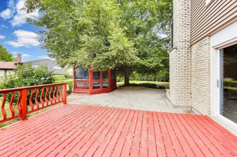2620 North Phelps Avenue Arlington Heights IL 60004