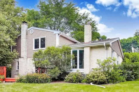 2620 North Phelps Avenue Arlington Heights IL 60004