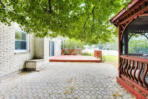 2620 North Phelps Avenue Arlington Heights IL 60004