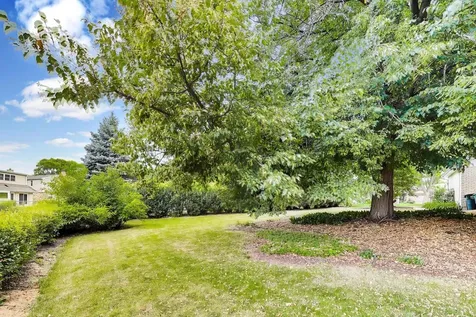 2620 North Phelps Avenue Arlington Heights IL 60004