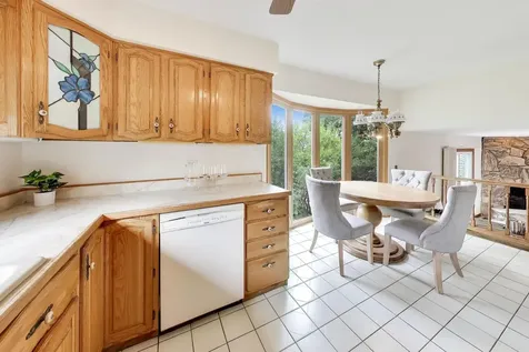 2620 North Phelps Avenue Arlington Heights IL 60004