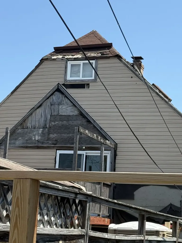 4256 North Meade Avenue Chicago IL 60634