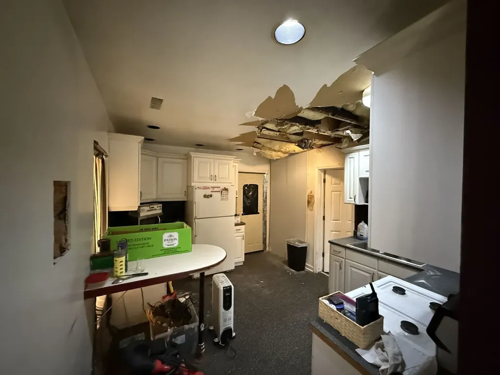 4256 North Meade Avenue Chicago IL 60634