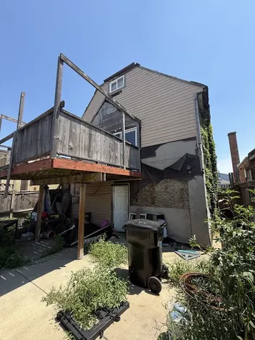 4256 North Meade Avenue Chicago IL 60634