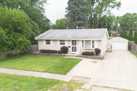 1527 South Main Street Belvidere IL 61008