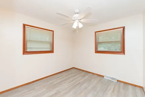 1527 South Main Street Belvidere IL 61008