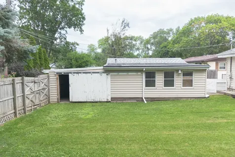 1527 South Main Street Belvidere IL 61008