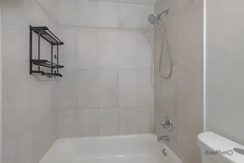 65 Laurel Trail Wheeling IL 60090