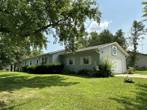 804 North Birch Drive Lena IL 61048