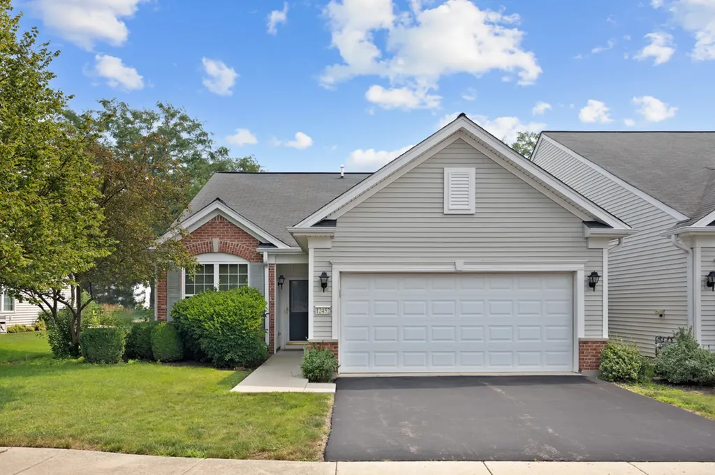 12452 Wedgemere Drive Huntley IL 60142