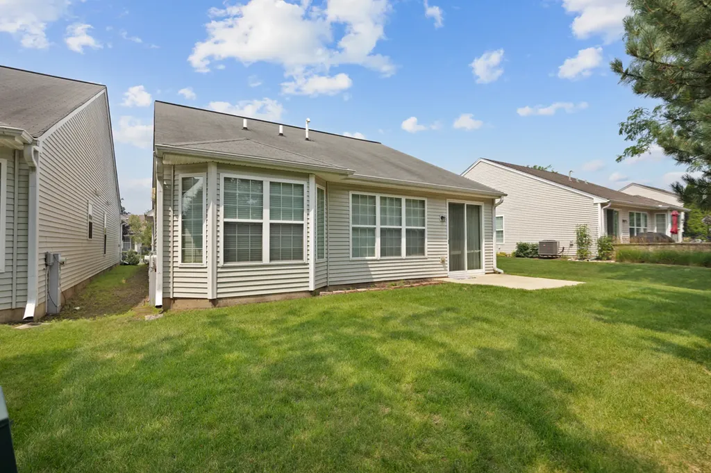 12452 Wedgemere Drive Huntley IL 60142