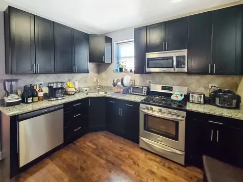 3215 West Warner Avenue Chicago IL 60618