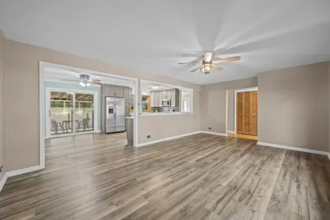 6231 Linden Lane La Grange Highlands IL 60525