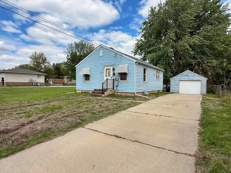 3607 9TH Street Rock Island IL 61201