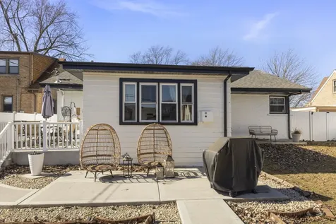 9525 Parkside Avenue Oak Lawn IL 60453