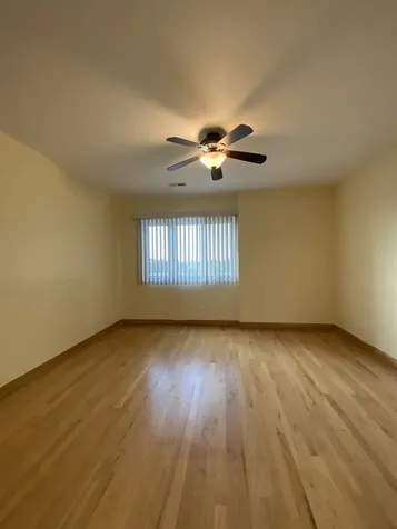 9375 Landings Lane Des Plaines IL 60016