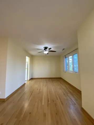 9375 Landings Lane Des Plaines IL 60016