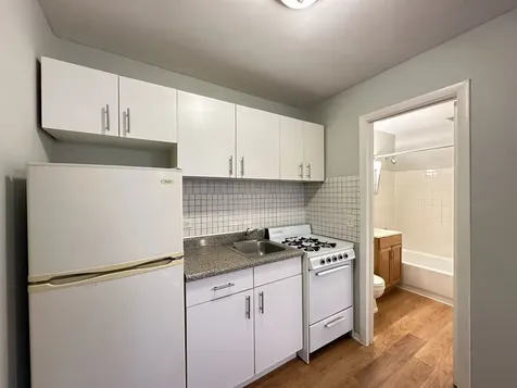 4610 North Dover Street Chicago IL 60640