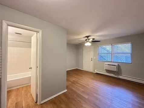 4610 North Dover Street Chicago IL 60640