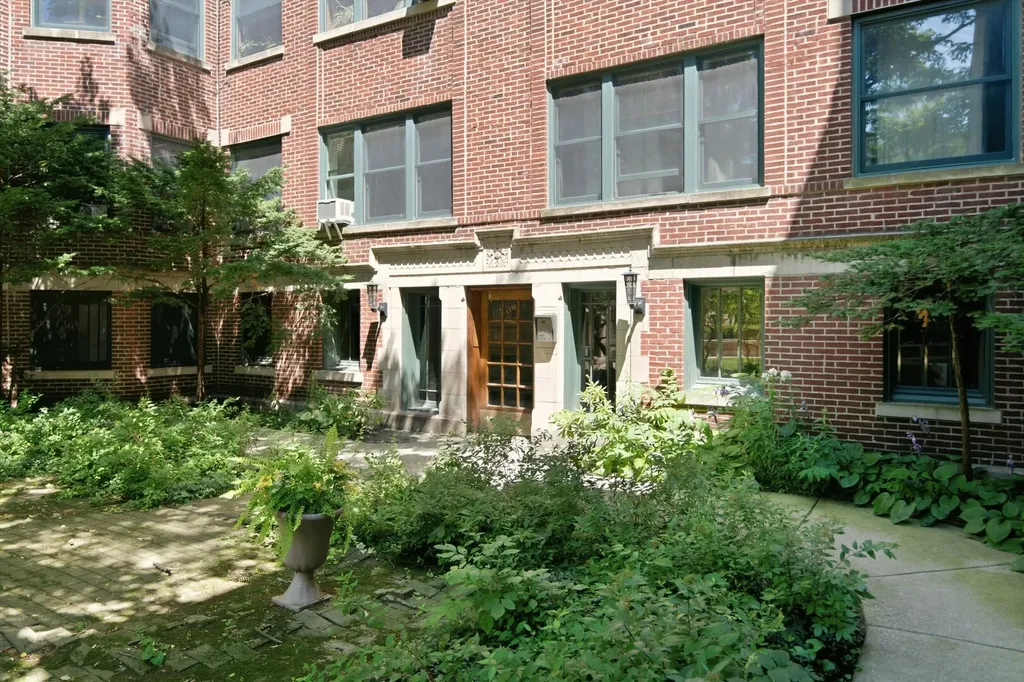 5551 South Kimbark Avenue Chicago IL 60637