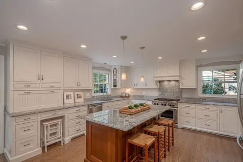921 Ray Street Geneva IL 60134