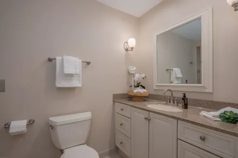 921 Ray Street Geneva IL 60134