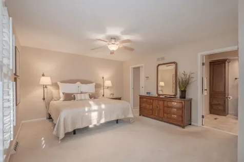 921 Ray Street Geneva IL 60134