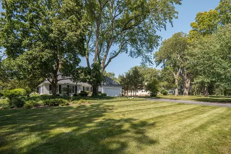 921 Ray Street Geneva IL 60134