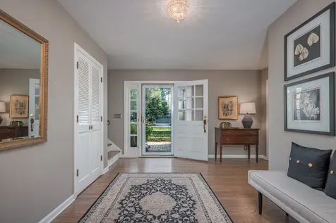 921 Ray Street Geneva IL 60134