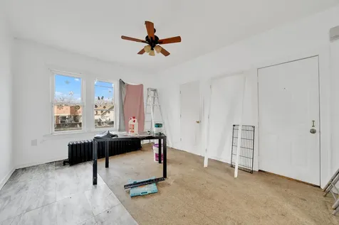 9953 South Avenue M W Chicago IL 60617