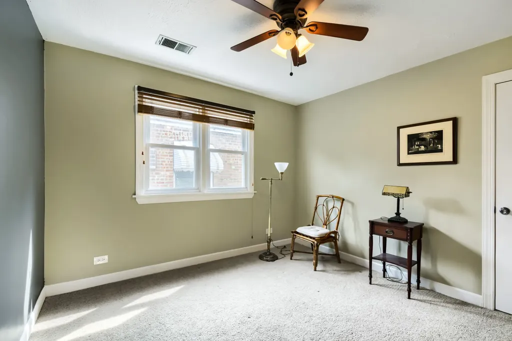 5310 North Lockwood Avenue Chicago IL 60630