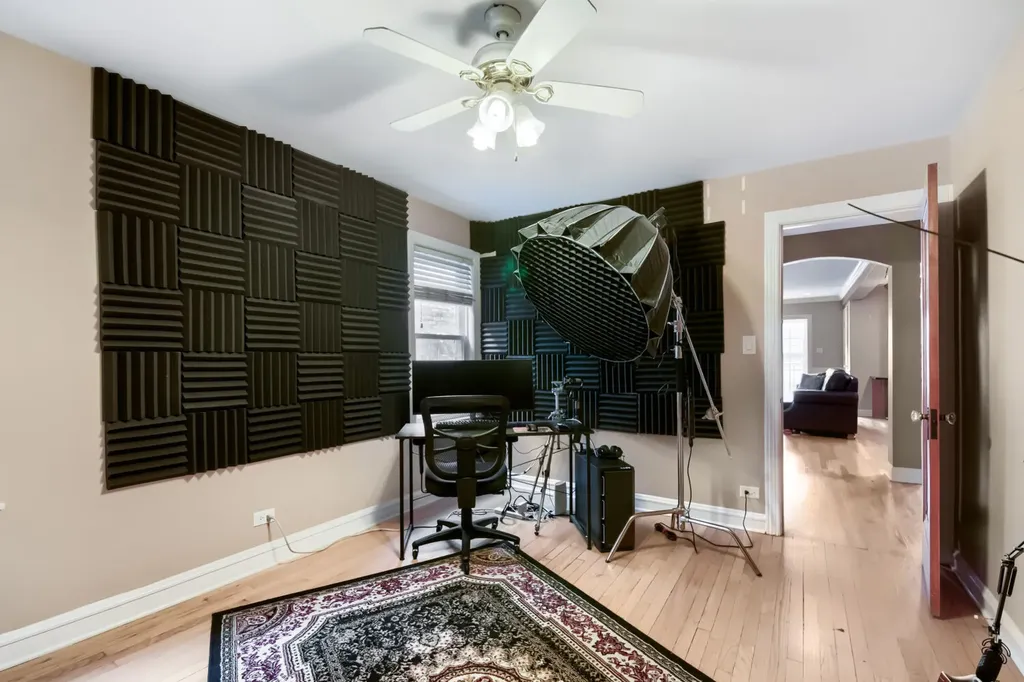 5310 North Lockwood Avenue Chicago IL 60630