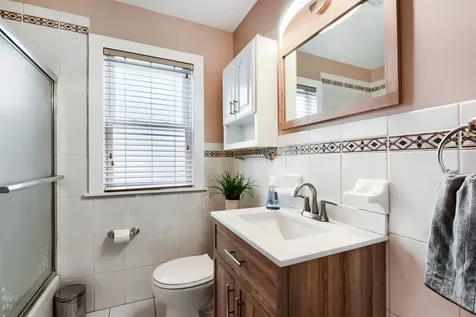 5310 North Lockwood Avenue Chicago IL 60630