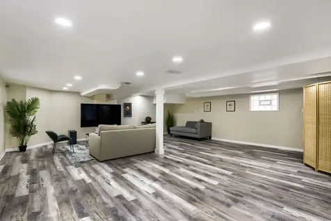 5310 North Lockwood Avenue Chicago IL 60630