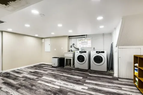 5310 North Lockwood Avenue Chicago IL 60630