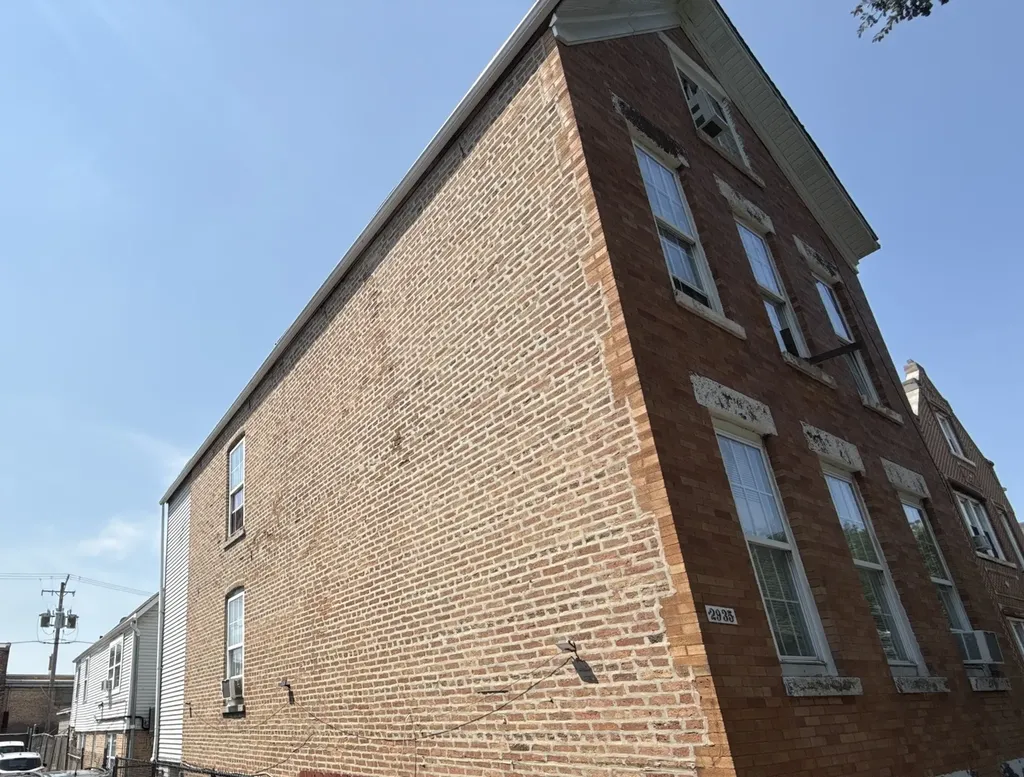 2935 West 25th Place Chicago IL 60623