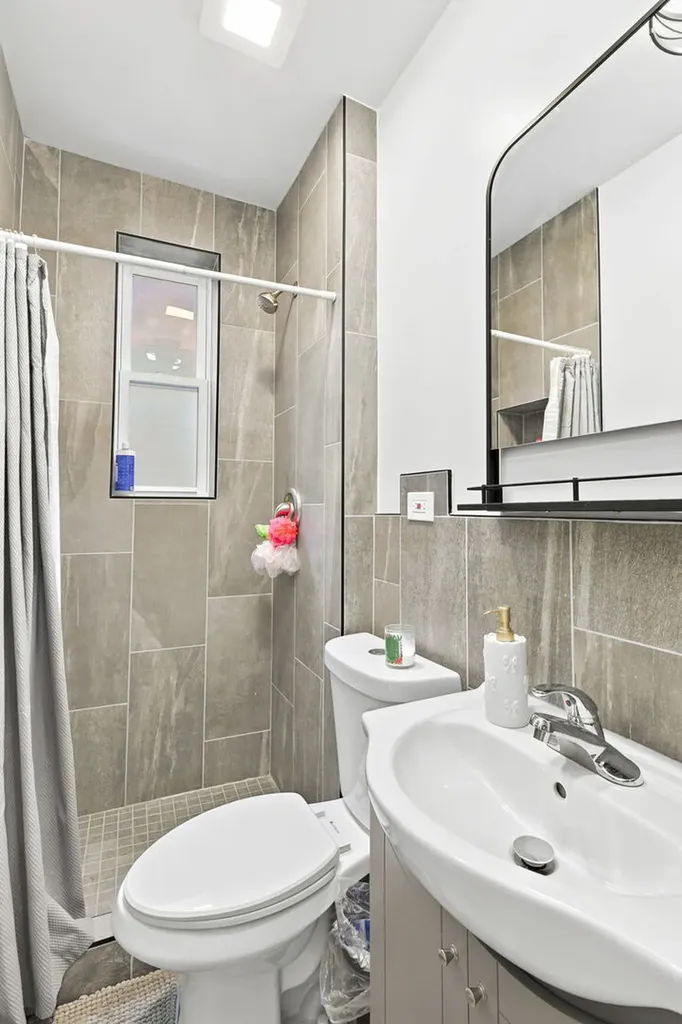 2935 West 25th Place Chicago IL 60623