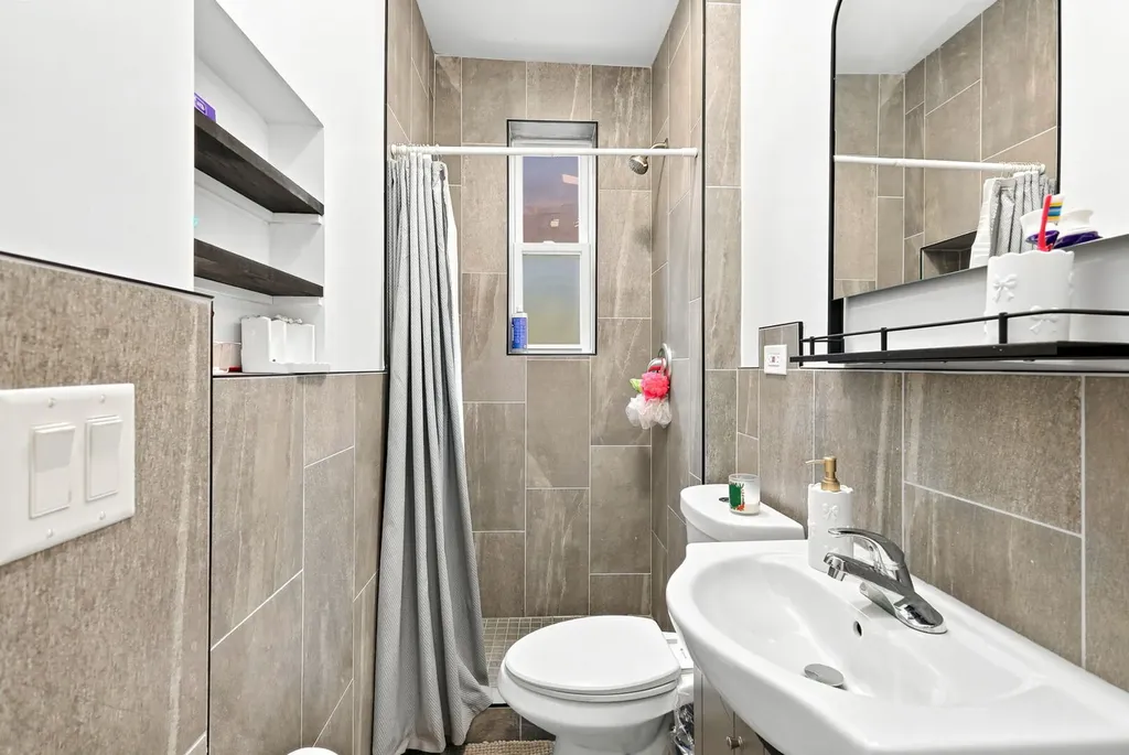 2935 West 25th Place Chicago IL 60623