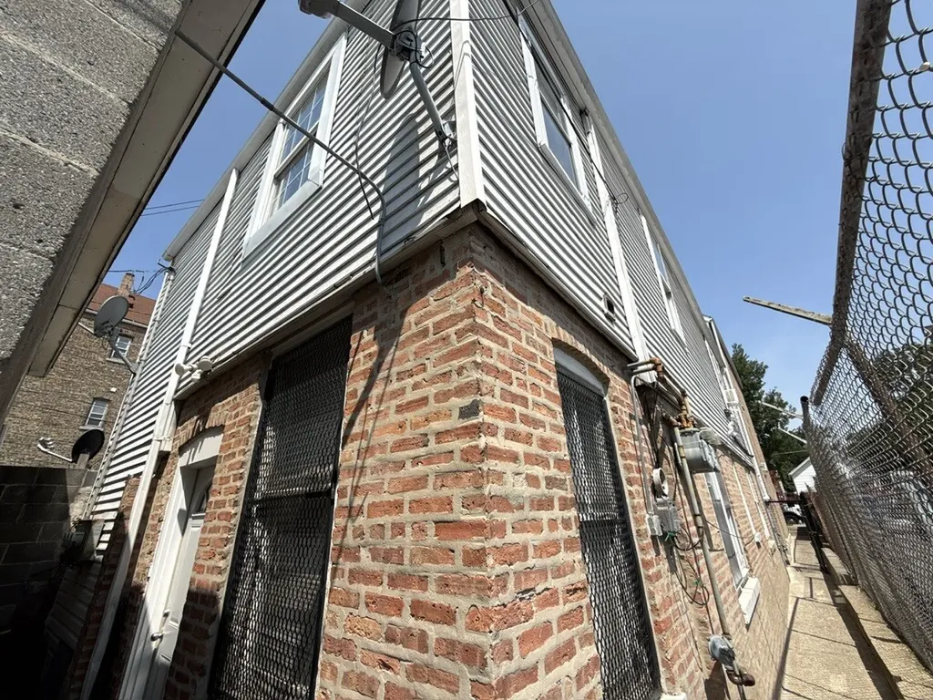 2935 West 25th Place Chicago IL 60623