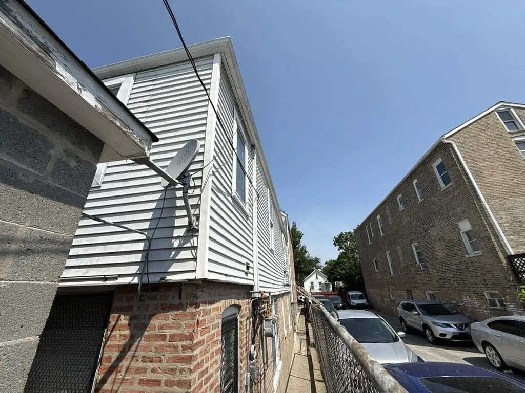 2935 West 25th Place Chicago IL 60623