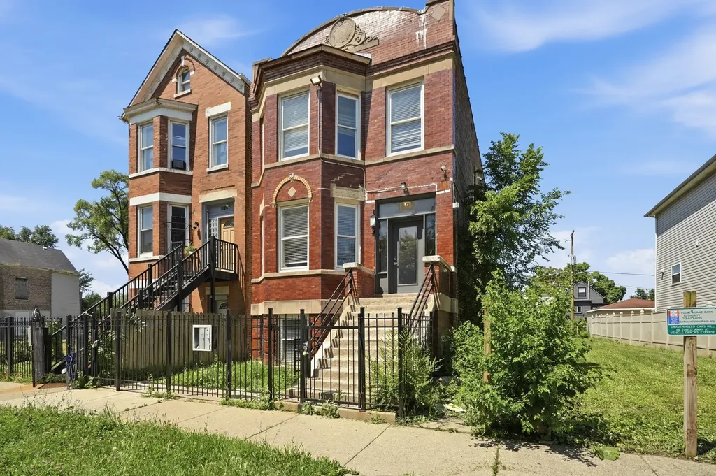 1622 South Karlov Avenue Chicago IL 60623