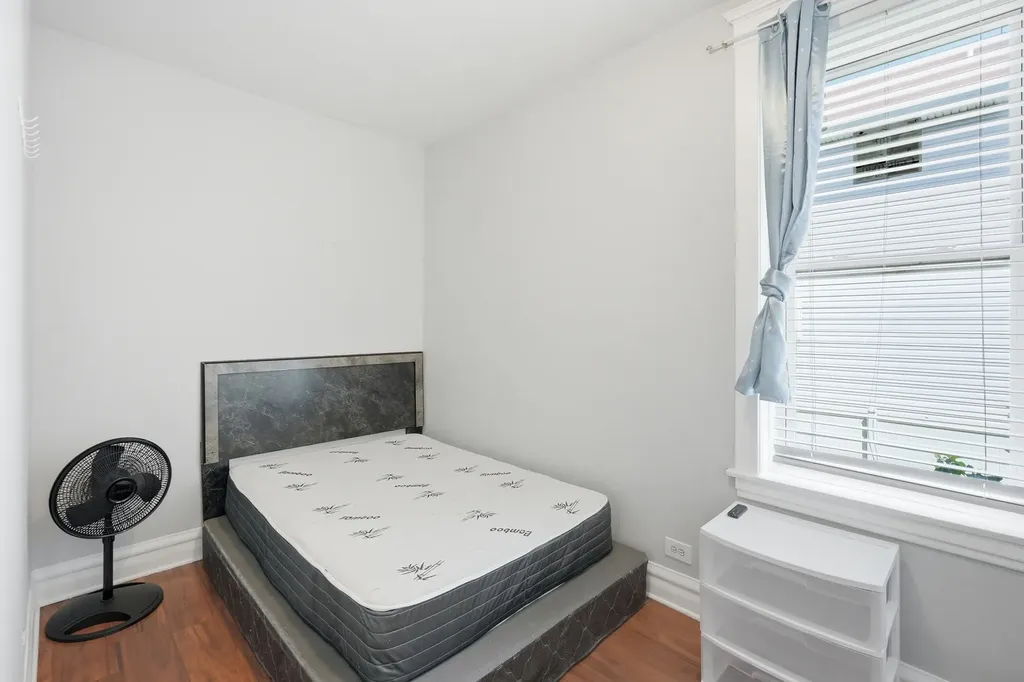 1622 South Karlov Avenue Chicago IL 60623