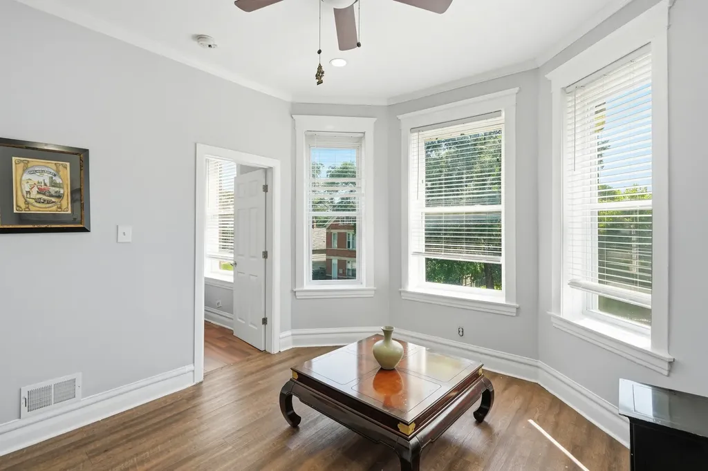 1622 South Karlov Avenue Chicago IL 60623