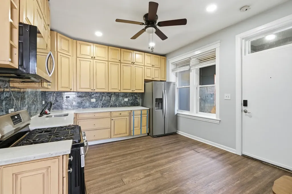 1622 South Karlov Avenue Chicago IL 60623